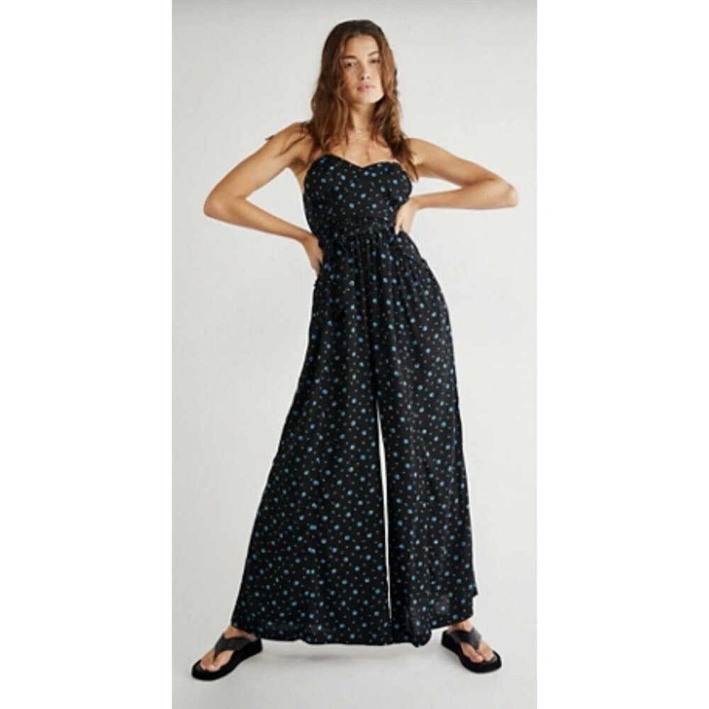 EUC Free People Eloise Jumpsuit In Black / Blue Floral Sz Lg
